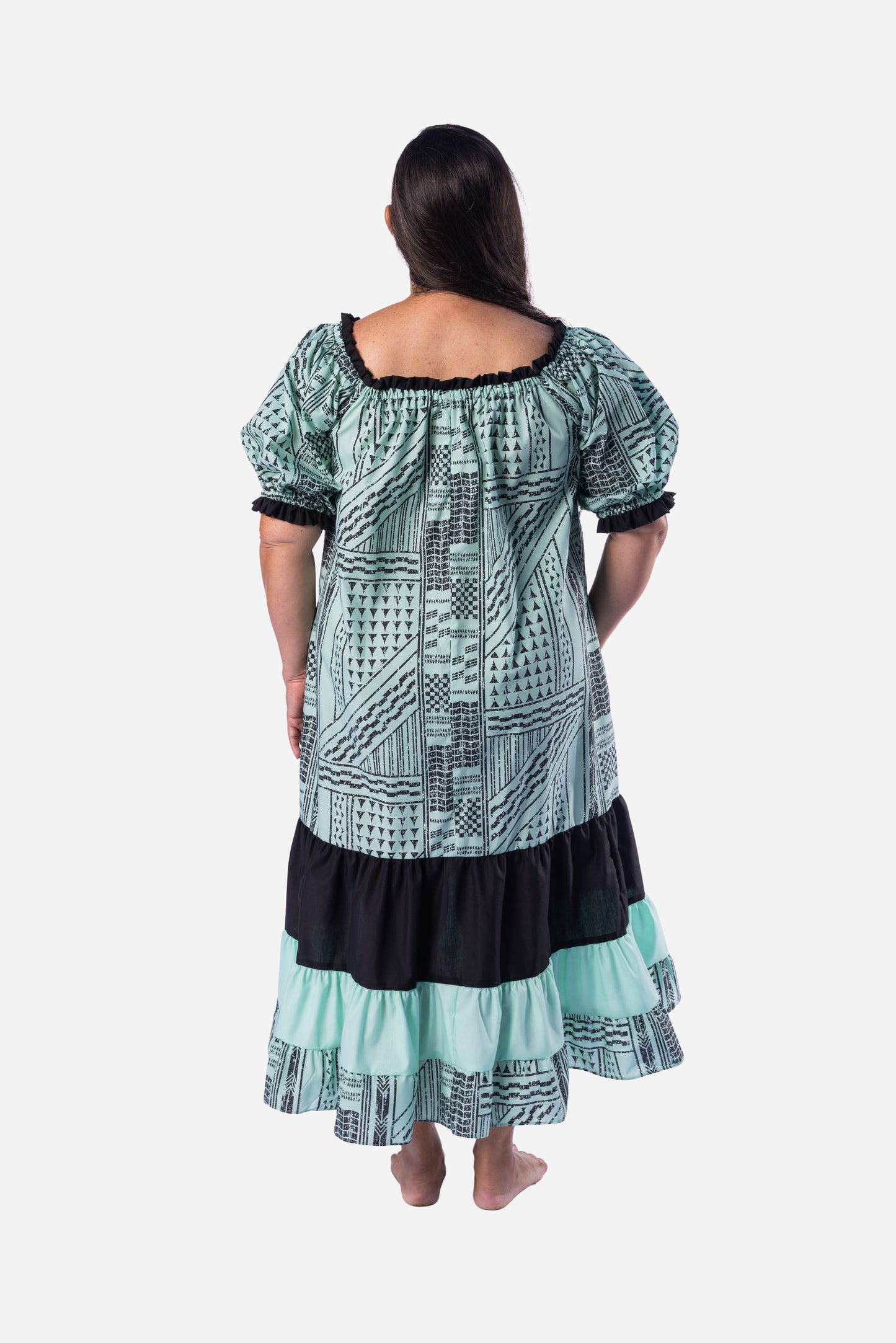 Lilia Long Muʻumuʻu