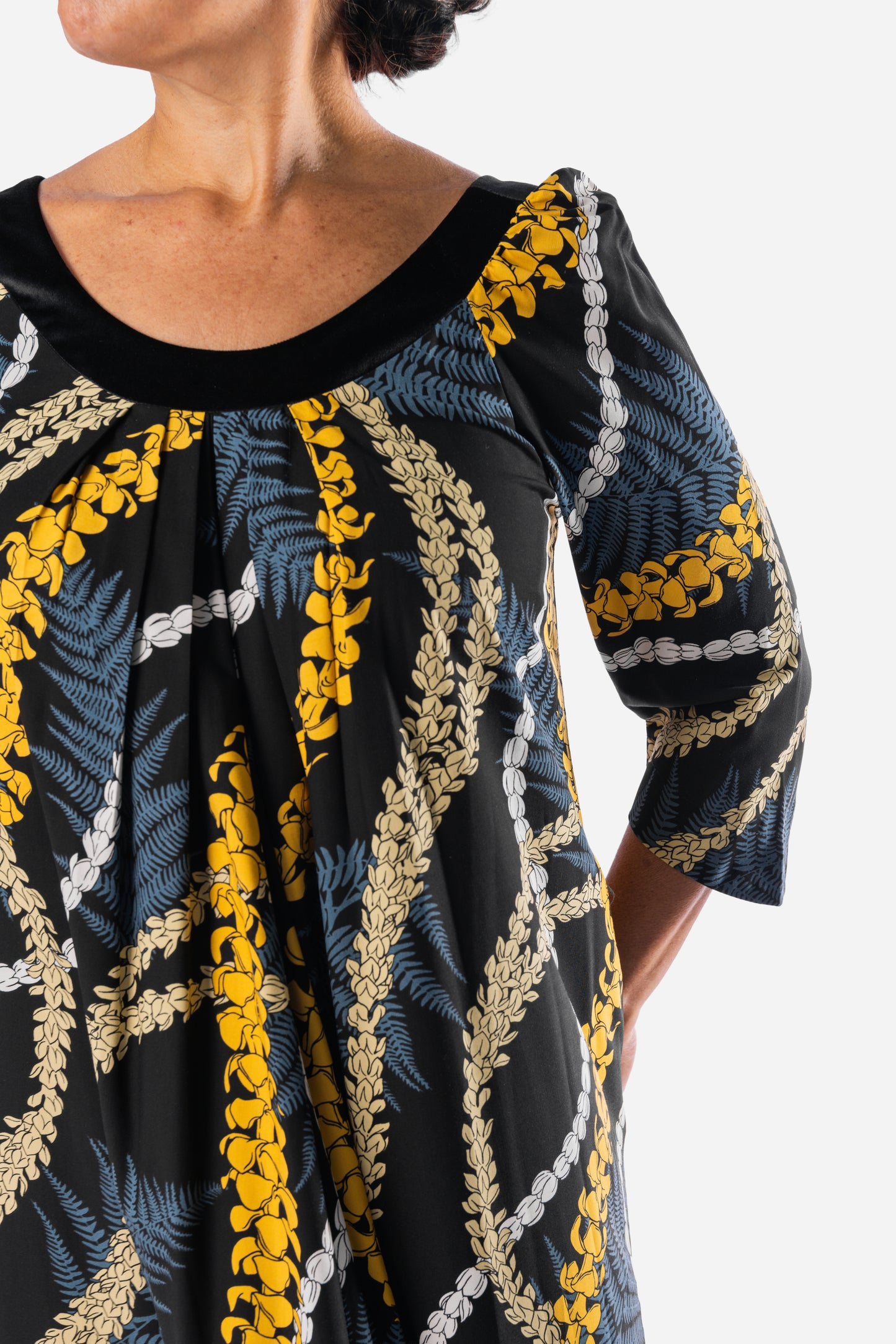 Keilani Long Muʻumuʻu