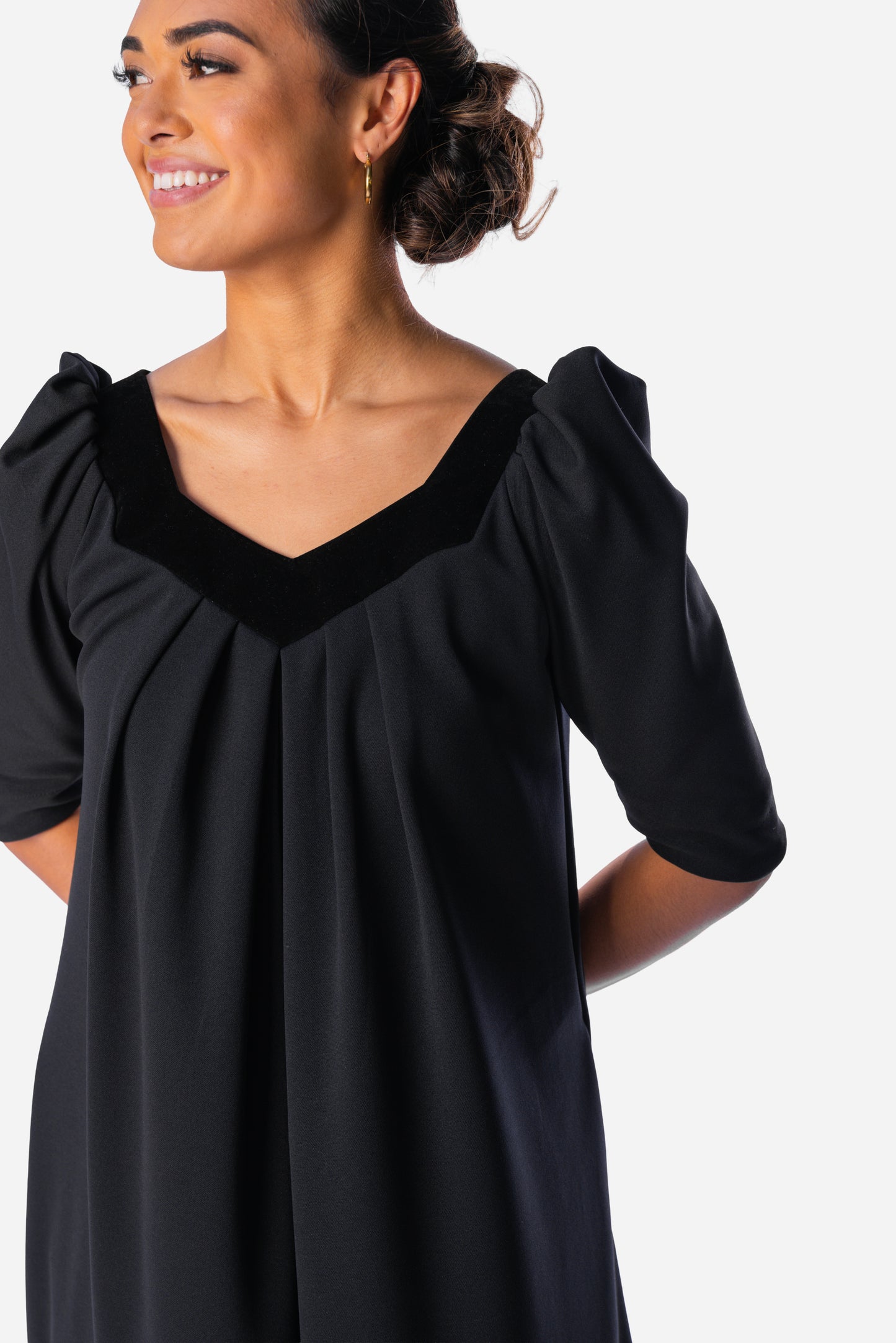 Amara Long Muʻumuʻu